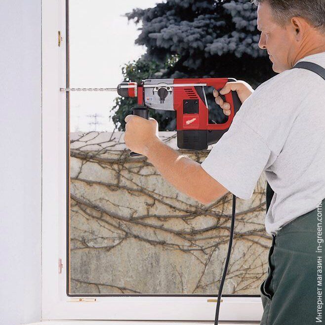 Перфоратор MILWAUKEE PLH 32XE