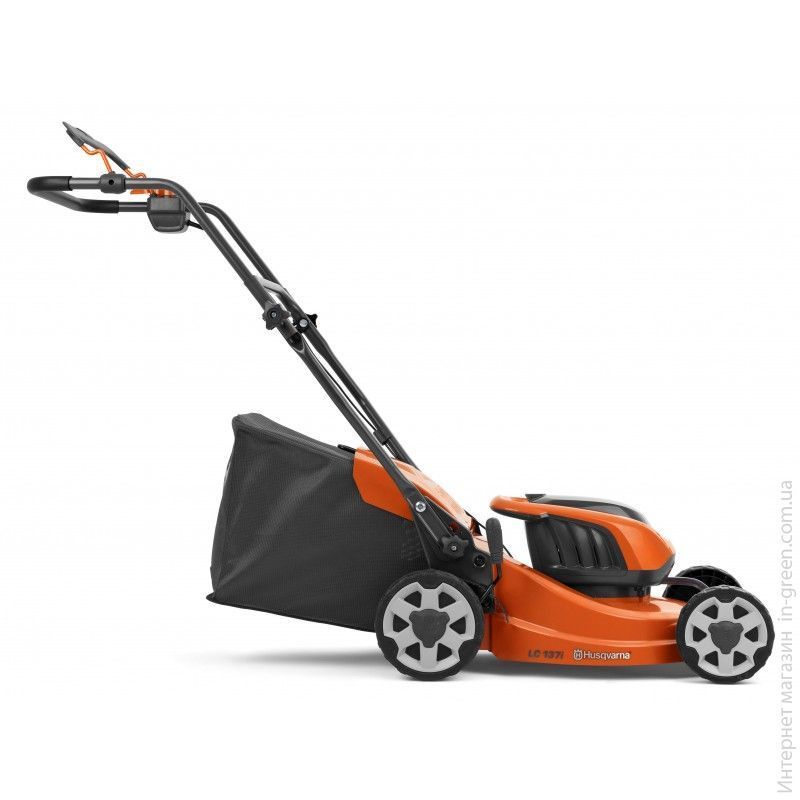 Акумуляторна газонокосарка Husqvarna LC 137i КІТ (9705009-04)