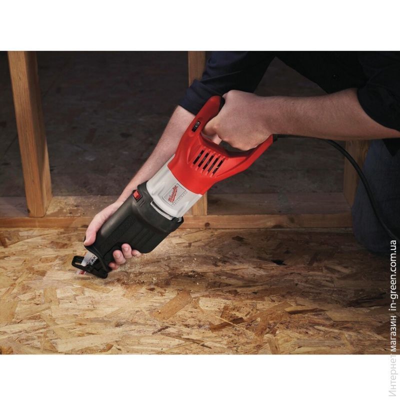Пила сабельная Milwaukee SSPE 1500 X