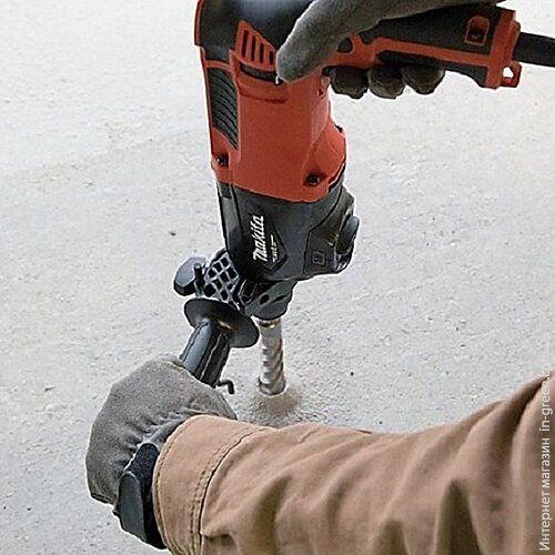 Перфоратор MAKITA M8701