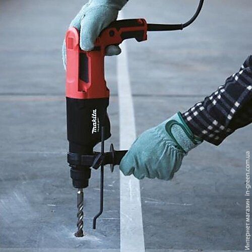 Перфоратор MAKITA M8701