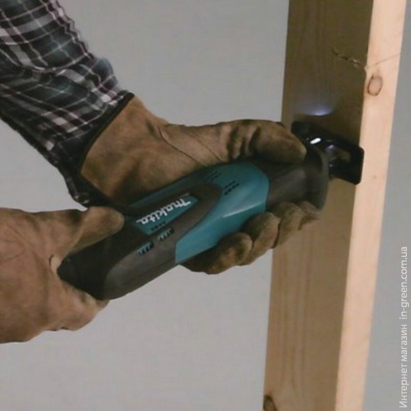 Пила сабельная MAKITA JR100DZ