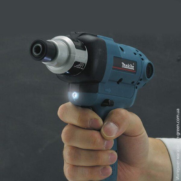 Гайкокрут MAKITA BFT122FZ
