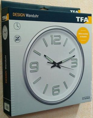 Часы настенные TFA 60304002