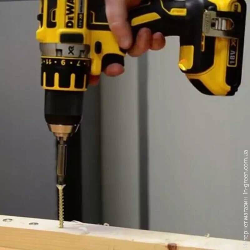 Дриль-шуруповерт безщіточний DeWALT DCD790M2