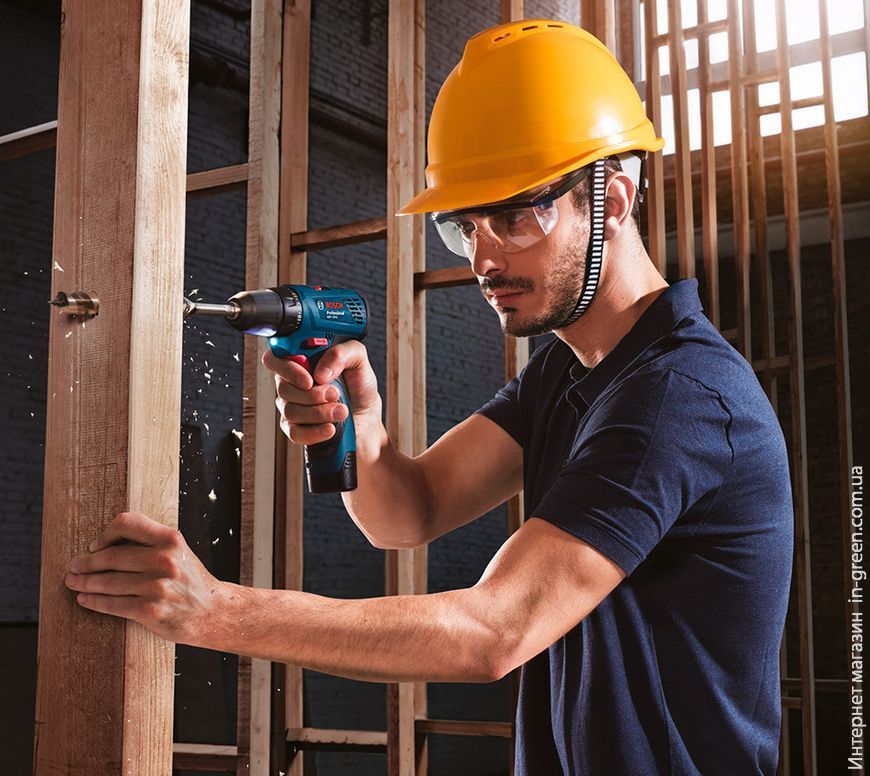 Шуруповерт-дрель BOSCH GSR 120 LI + фонарик GLI 12V-300 (06019G8004)