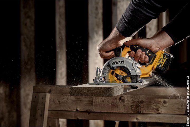 Пила дискова акумуляторна DeWALT DCS512NT