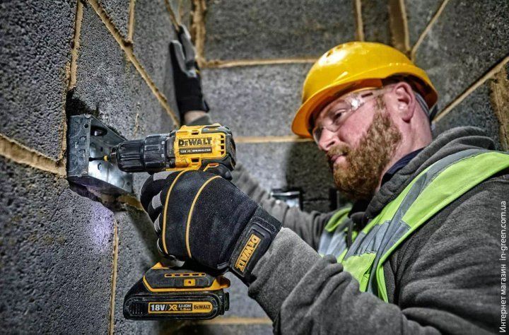 Дриль шурупокрут DeWALT DCD708D2T