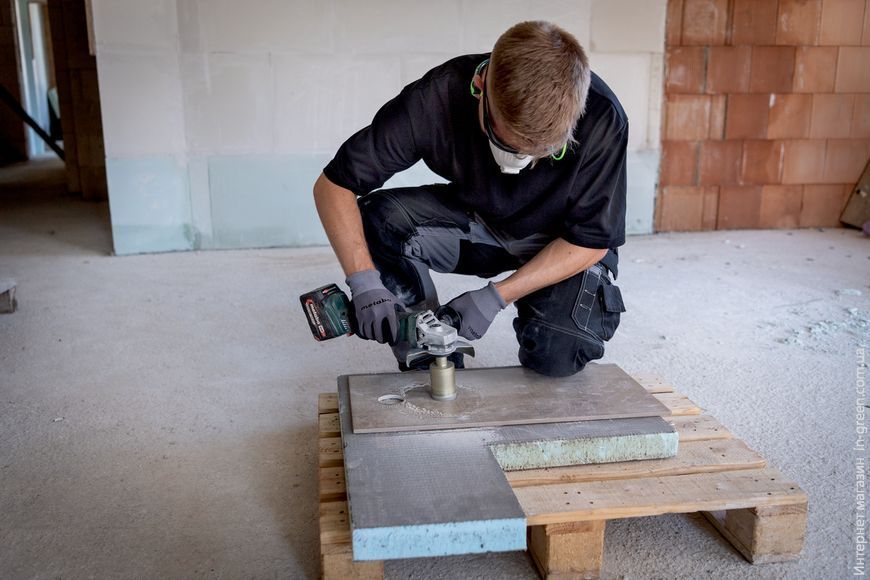 Аккумуляторная угловая шлифовальная машина METABO W 18 L BL 9-125 (body in metaBOX 165 L)