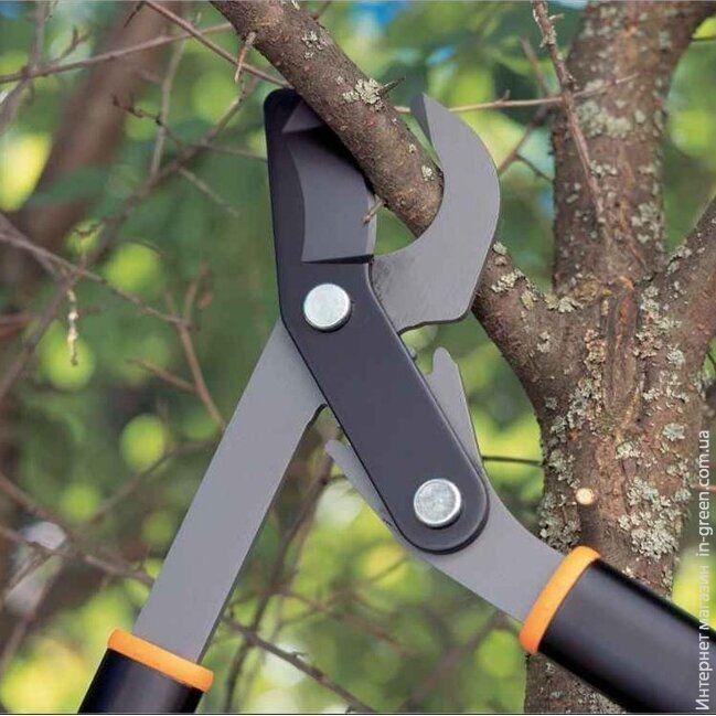 Плоскостной Віткоріз FISKARS c силовым приводом II с загнутыми лезвиями (112590)