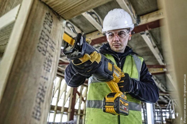 Пила сабельная аккумуляторная DeWALT DCS389N
