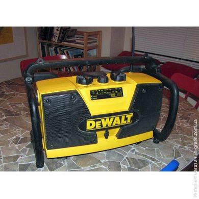 Зарядний пристрій DEWALT DW911