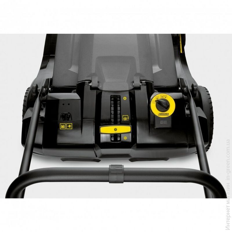 Підметальна машина KARCHER KM 70/30 C Bp Pack Adv (1.517-213.0)