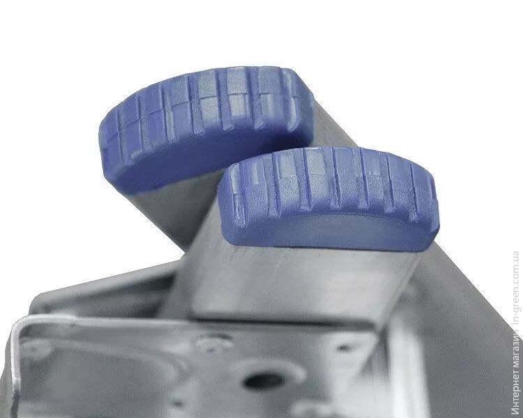 Алюминиевая трехсекционная лестница 3х12 ступеней TRIOMAX VIRASTAR