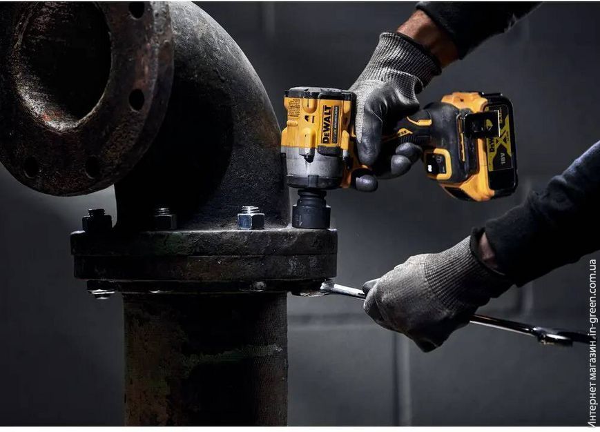 Гайковерт ударний акумуляторний безщіточний DeWALT DCF922D2T