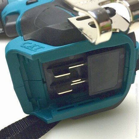 Шуруповерт Makita HP331DWAE