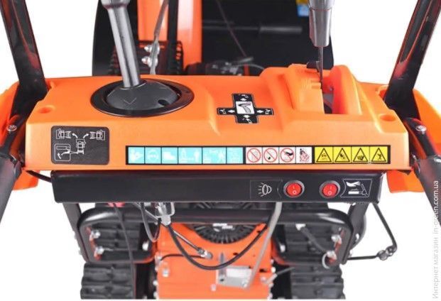 Снегоуборщик специальный SEQUOIA SST7067LCT-TRACK