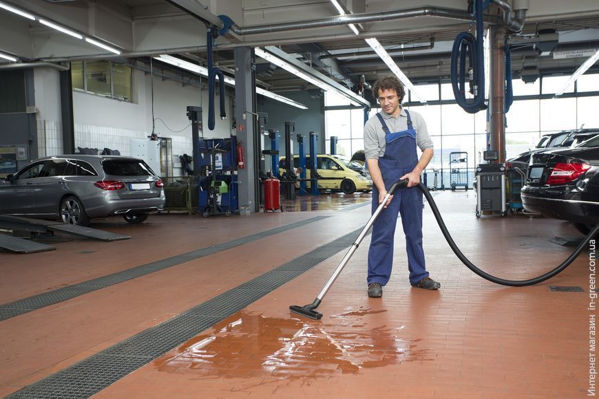 Пилосос професійний KARCHER NT 70/2 Me Classic