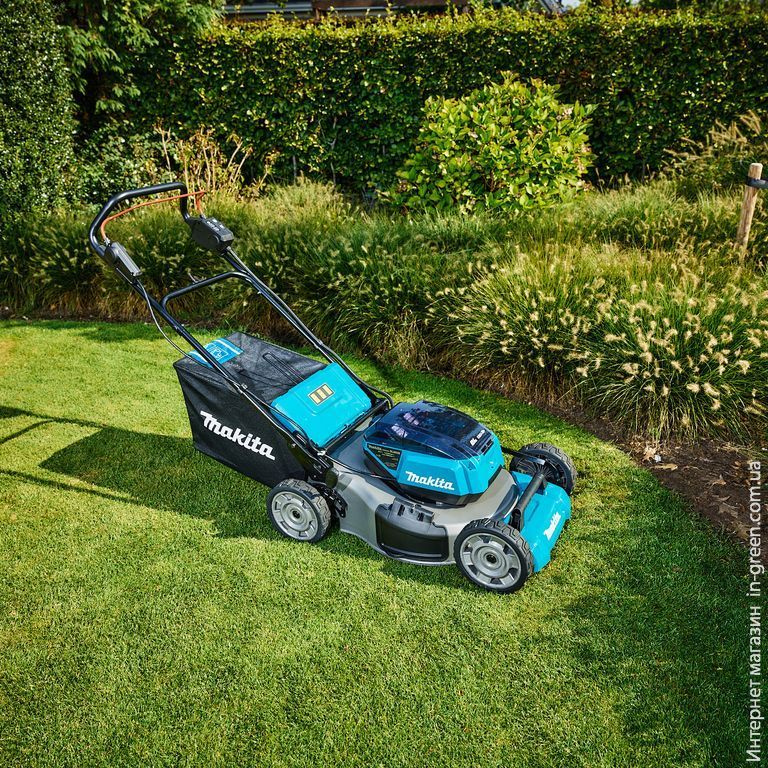 Газонокосарка акумуляторна Makita DLM530PT4