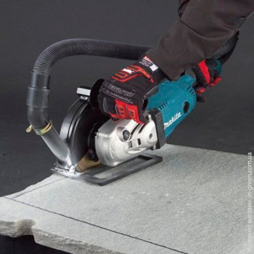 Болгарка (угловая шлифмашина) MAKITA GA7020RF