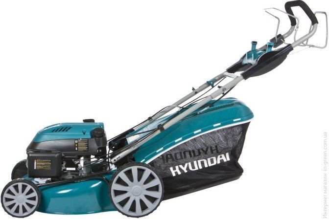 Газонокосарка HYUNDAI L 4610S самохідна