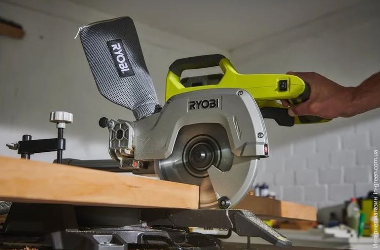 Пила торцовочная аккумуляторная Ryobi ONE+ R18MS216-0 (без АКБ и ЗУ)