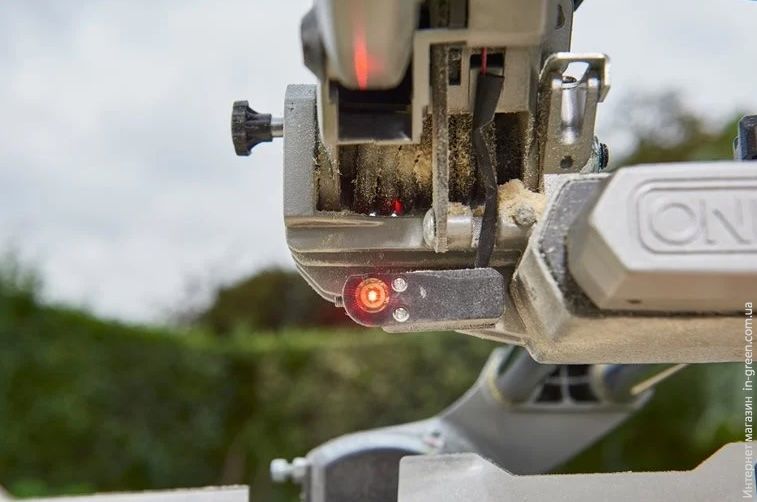 Пила торцовочная аккумуляторная Ryobi ONE+ R18MS216-0 (без АКБ и ЗУ)