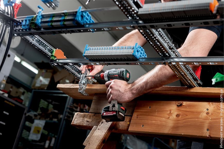 Аккумуляторная дрель-шуруповерт METABO PowerMaxx BS 12 BL Q (601039890)