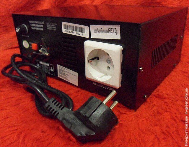 Релейний стабілізатор LUXEON LDR-1000VA