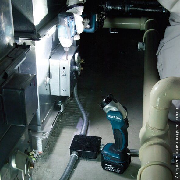 Ліхтар MAKITA DEADML802