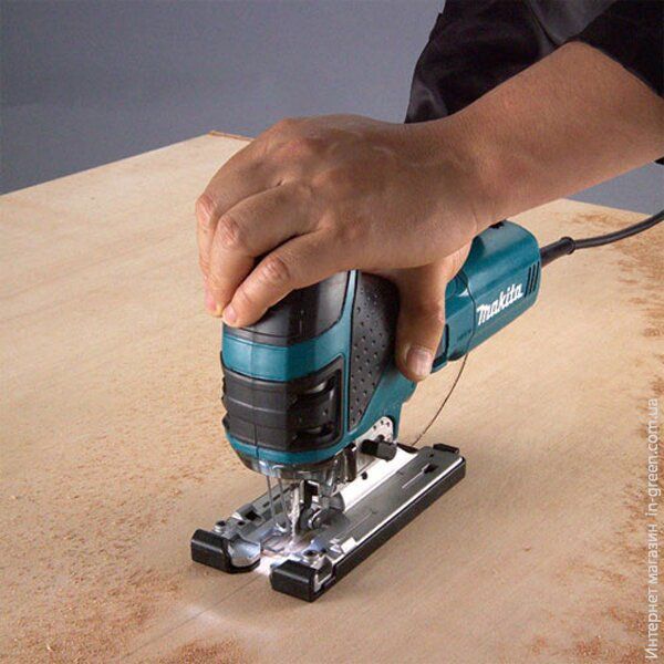 Лобзик MAKITA 4351FCT