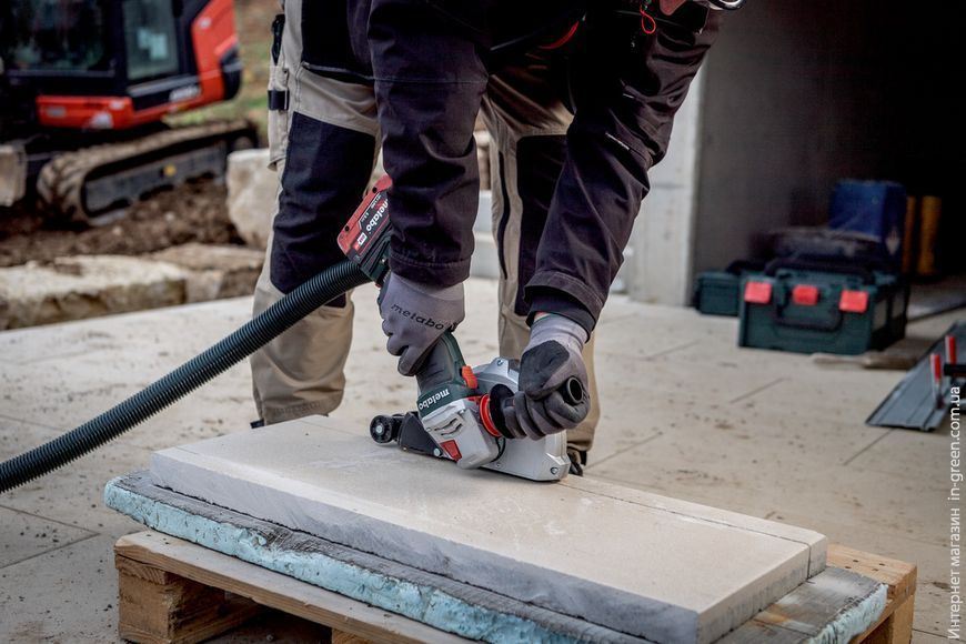 Угловая шлифовальная машина болгарка METABO WVB 18 LT BL 11-125 Quick