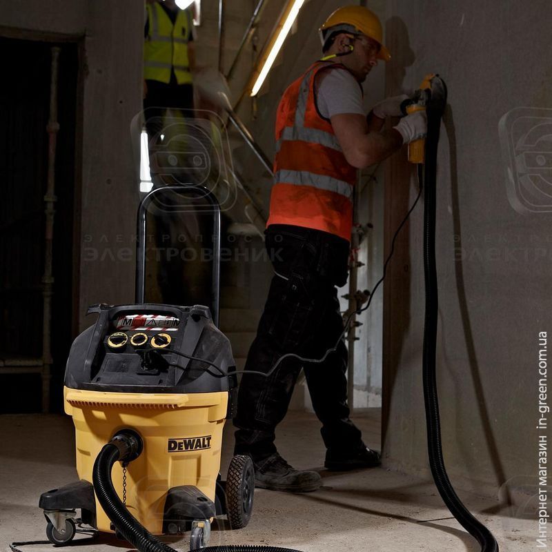 Пылесос DEWALT DWV902L