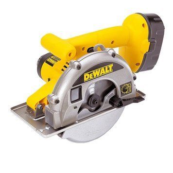 Пила дисковая по металлу DeWALT DW934K2