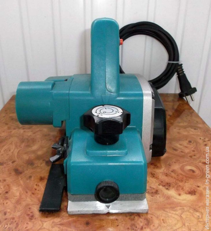 Электрорубанок MAKITA N1923B