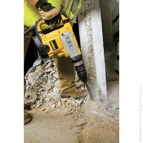 Відбійний молоток DEWALT D25902K
