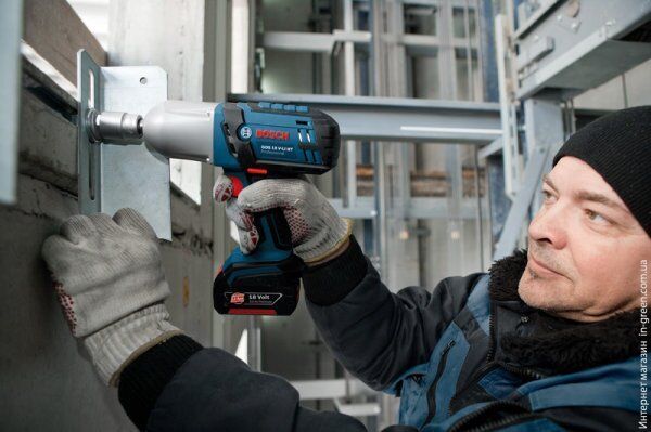Гайковерт BOSCH GDS 18 V-LI HT