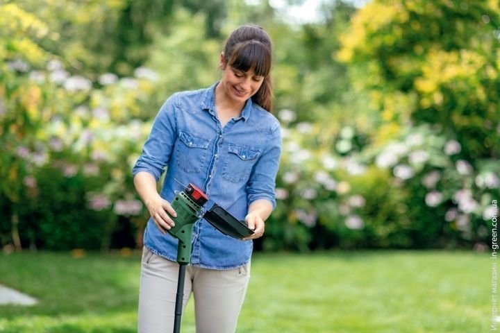 Триммер садовый BOSCH EasyGrassCut 26 (06008C1J01)