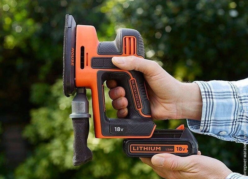 Акумуляторная шліфмашинка BLACK&DECKER BDCDS18N