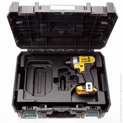 Гайкокрут акумуляторний DeWALT DCF880NT