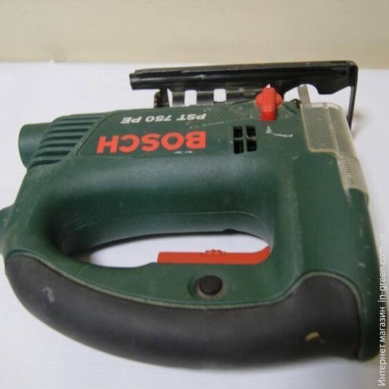Лобзик BOSCH PST 750 PE