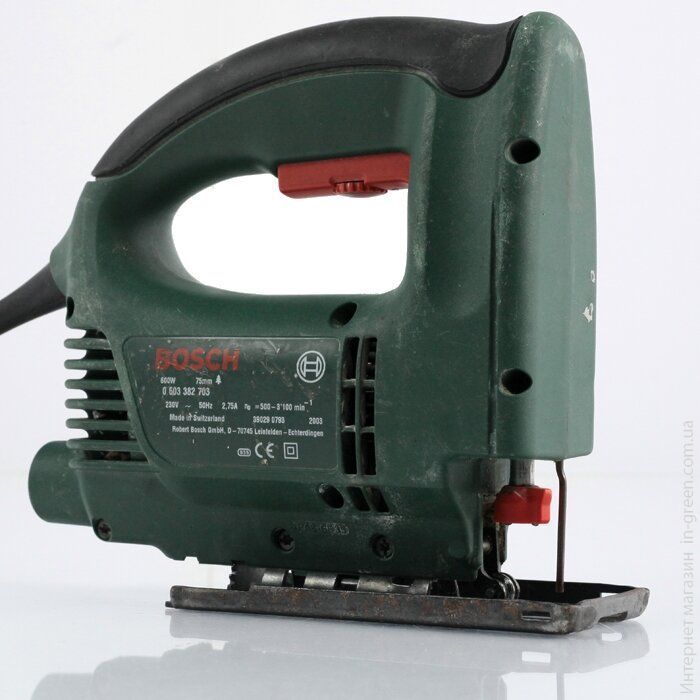 Лобзик BOSCH PST 750 PE