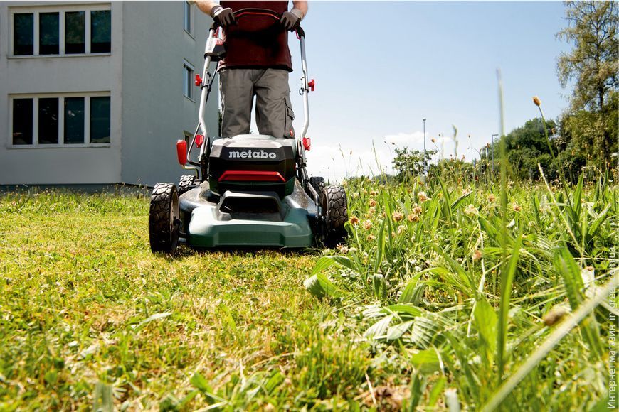 Аккумуляторная газонокосилка METABO RM 36-18 LTX BL 46 (601606850)