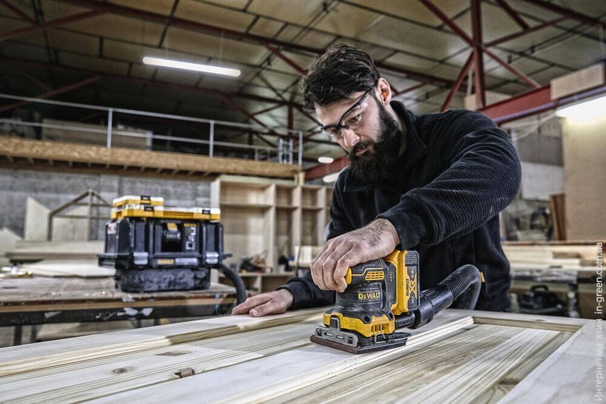 Шлифмашина вибрационная DEWALT DCW200N