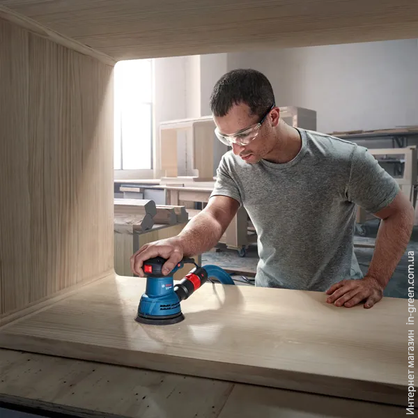 Эксцентриковая шлифмашина Bosch GEX 125 (06013A8020)