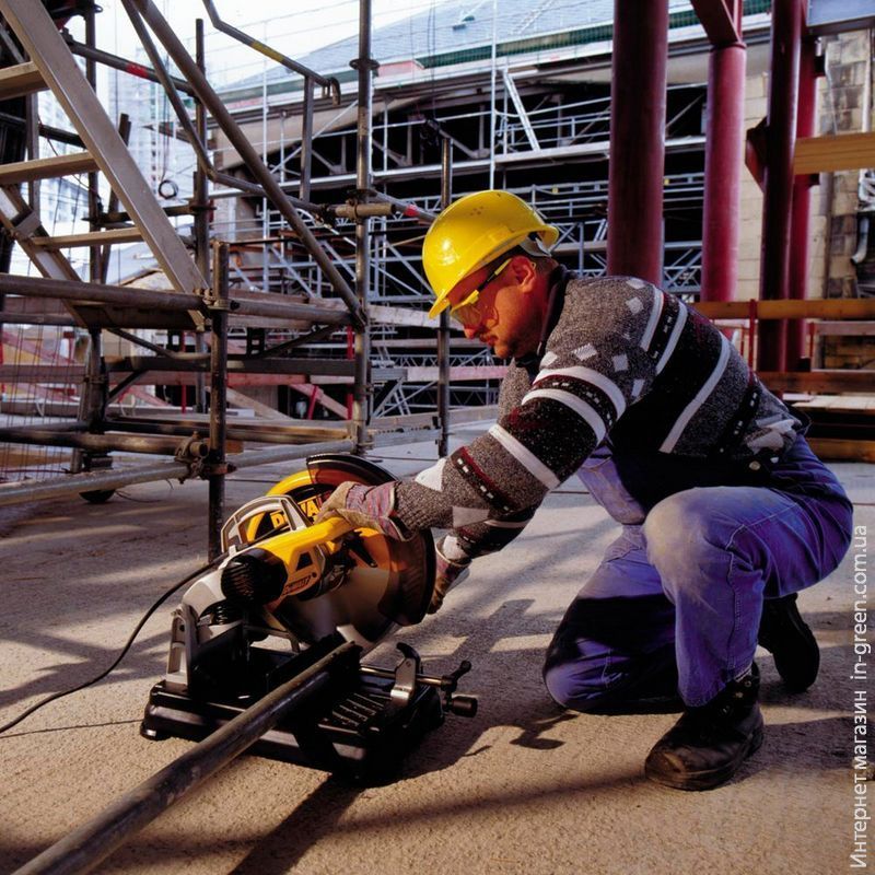 Монтажная пила DEWALT DW872