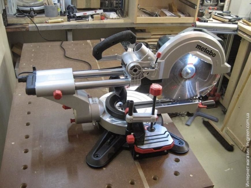 Пила торцева METABO KS 305 M (619003000)