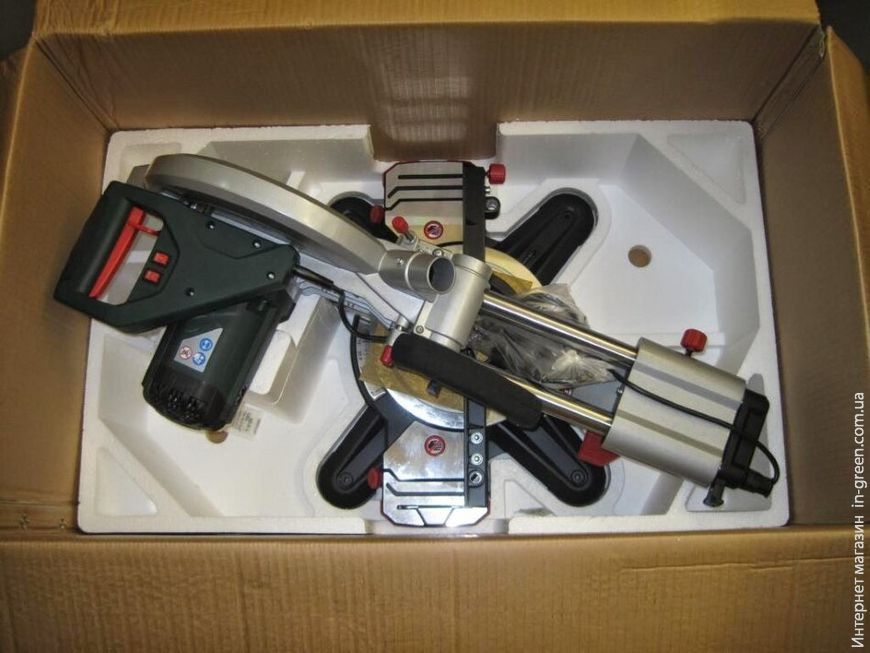 Пила торцева METABO KS 305 M (619003000)