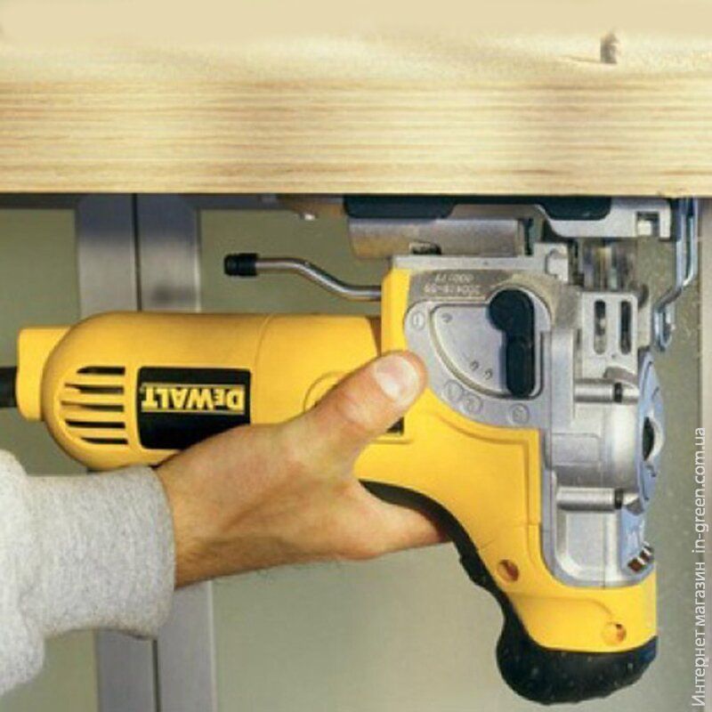 Лобзик DEWALT DW333K