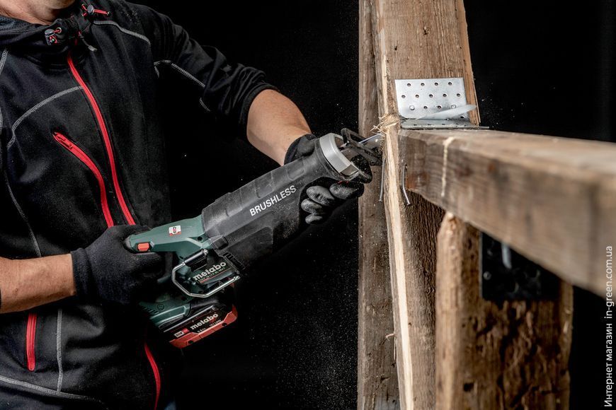 Акумуляторна шабельна пила METABO SSEP 18 LTX BL MVT (каркас в metaBOX 145 L)